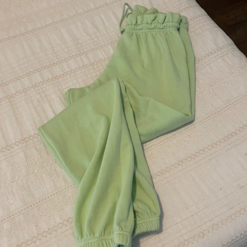 SCL x Donni pistachio pants